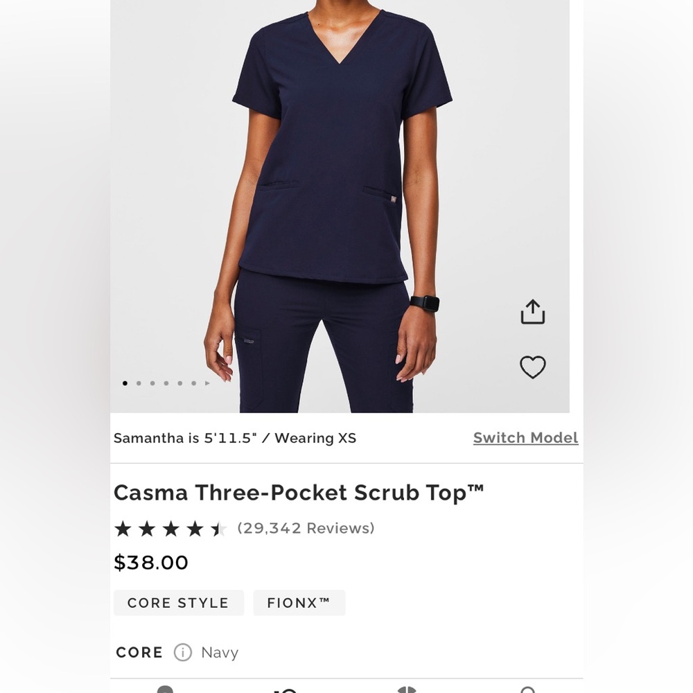 Figs Casma 3 pocket scrub top in Navy